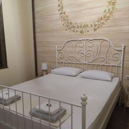 Апартаменты Molyvos Boutique House Митимна Экстерьер фото