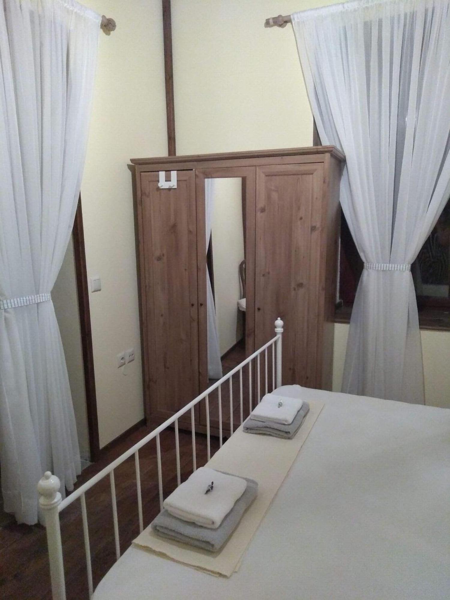 Апартаменты Molyvos Boutique House Митимна Экстерьер фото